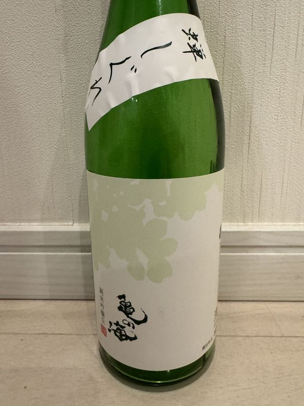 亀の海 蝉しぐれ 純米吟醸生のラベル