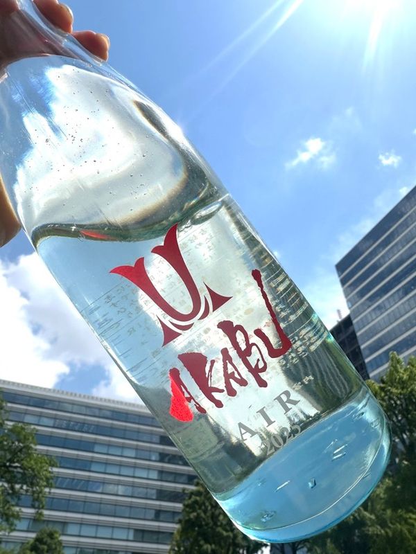 AKABU AIRのラベル