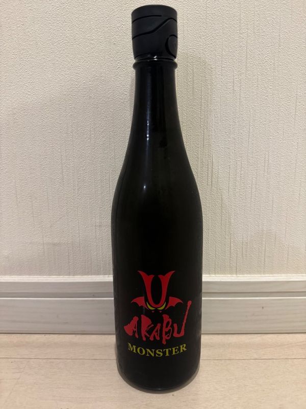 AKABU MONSTERのラベル
