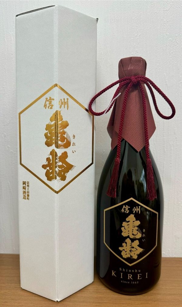 信州亀齢 プレミアムゴールドのラベル